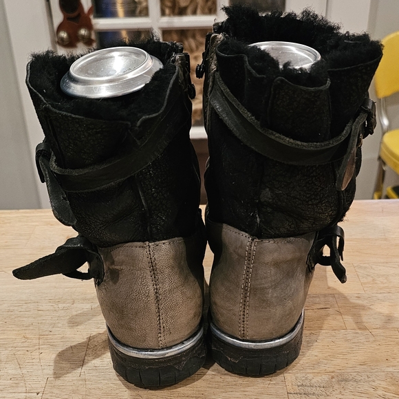 A.S.98 Gray/Black Strappy Ankle Boots Sherling Lined 41 EUC - Picture 3 of 7